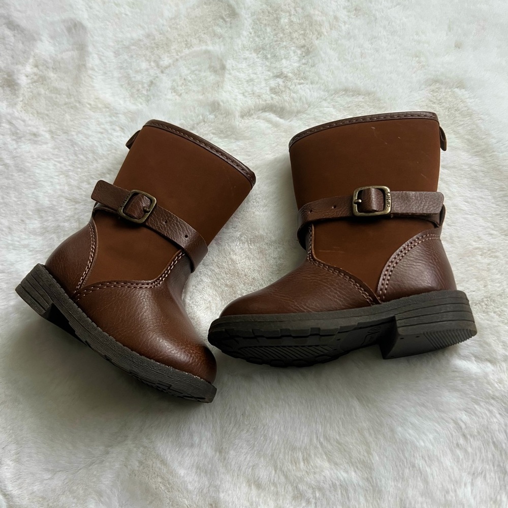 Carters Infant riding boot SIZE 4 brown